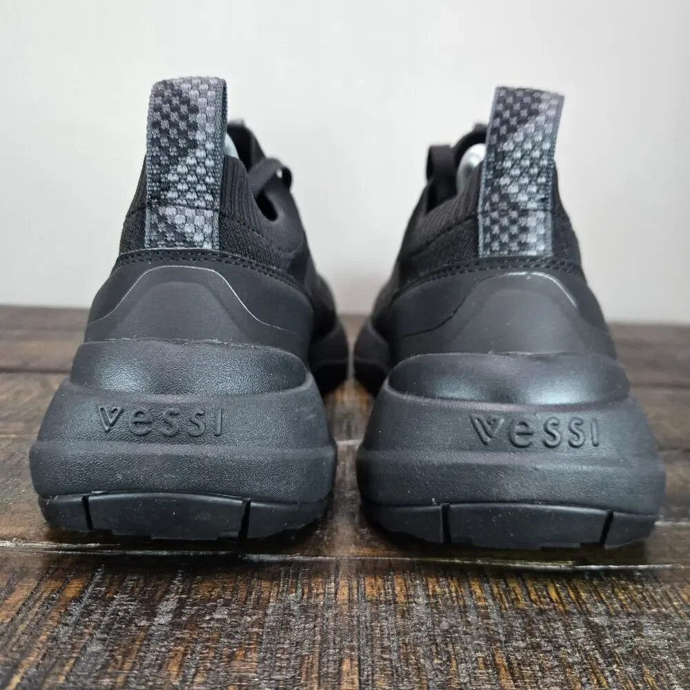 Vessi Stormburst Lowtop Mens Size 6 Waterproof Shoes Sneakers Hiking Black